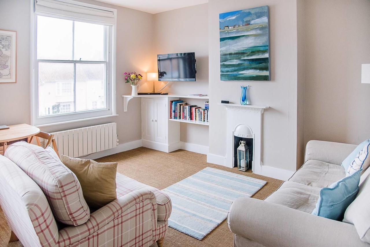 Serendipity, Aldeburgh - An Apartment On The High Street! المظهر الخارجي الصورة
